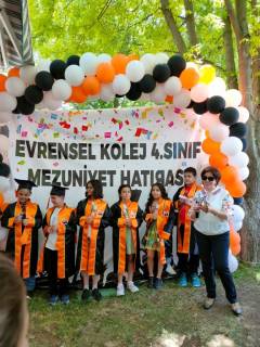 Evrensel Kolej